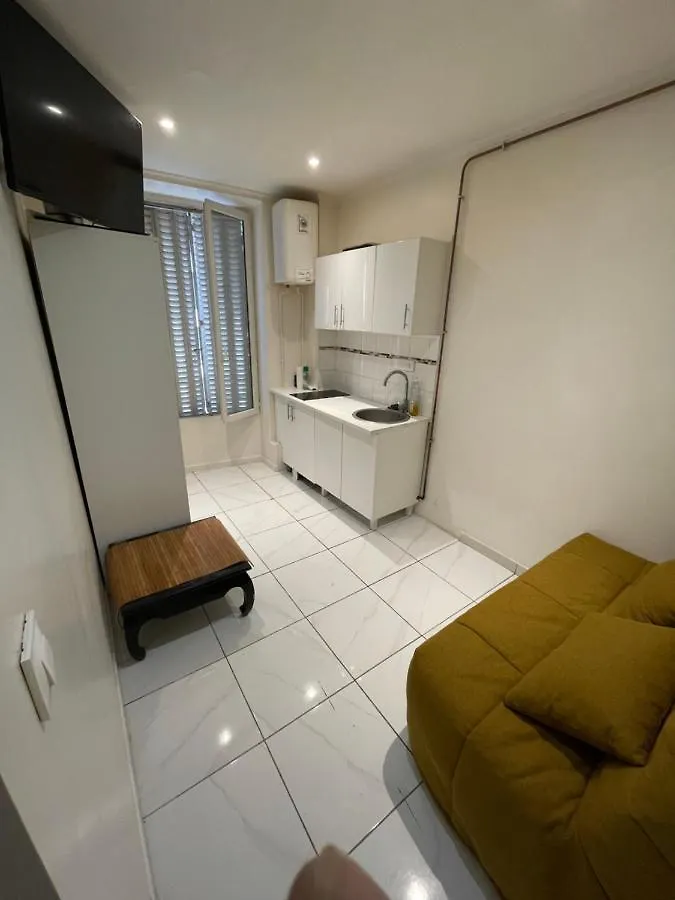 Chambre Proche Centre Ville Paris 0*,  France